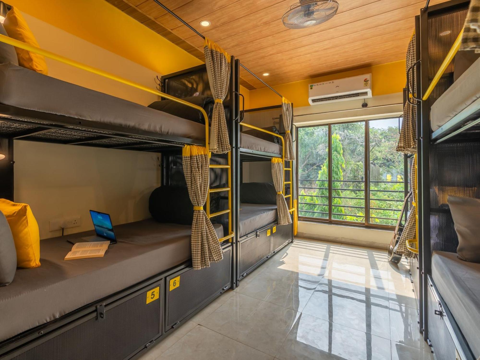 The Hosteller Lonavala, City Centre Exterior photo